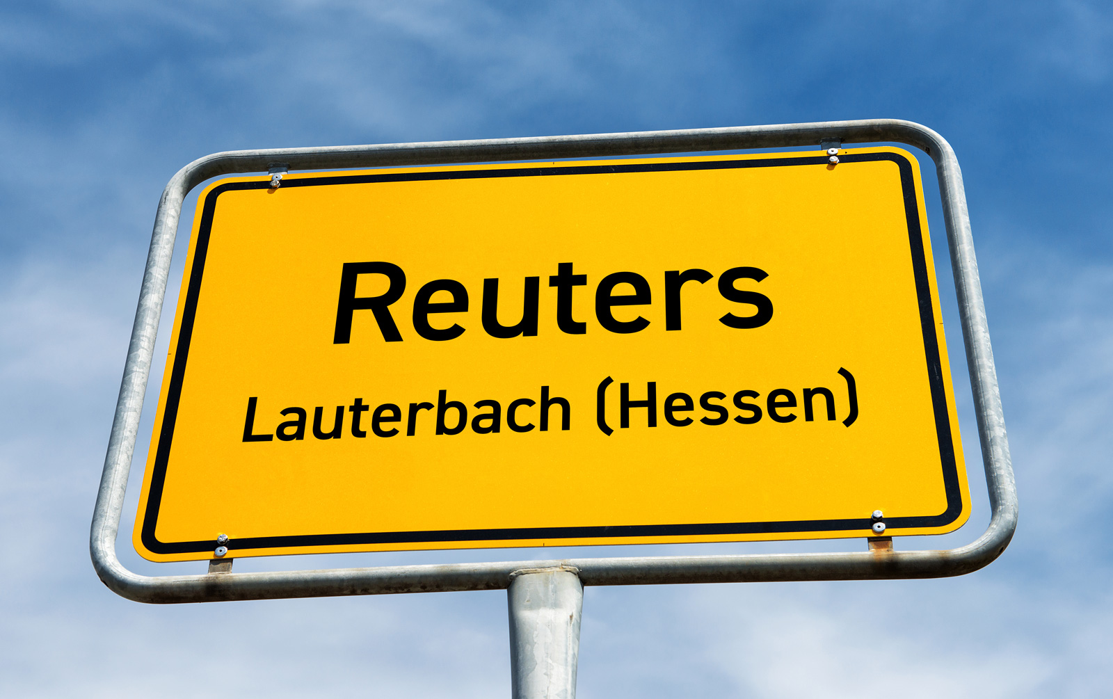 Ortsschild Reuters Ortsschild Reuters